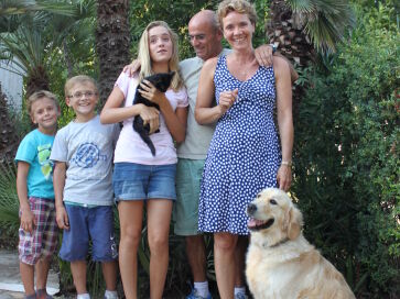 La famille Graton au complet La famille Graton au complet