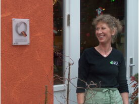 Petra Puls mit dem Service "Q"- Deutschland