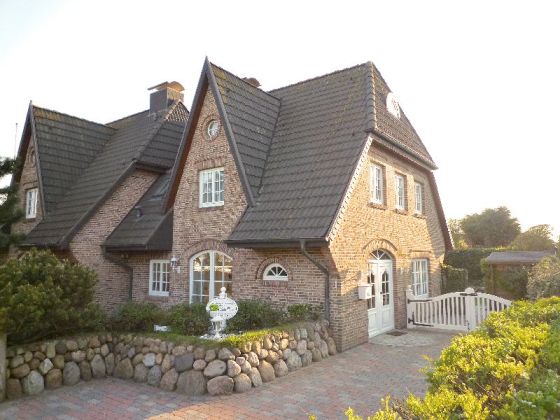 uriges wohnzimmer:Haus Gorch-Fock – Ferienwohnung 1, Westerland, Sylt, Nordsee - uriges wohnzimmer:Haus Gorch-Fock – Ferienwohnung 1, Westerland, Sylt, Nordsee -