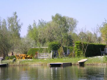Ulaub am SEE - Blick vom See zum Grundstück Ulaub am SEE - Blick vom See zum Grundstück