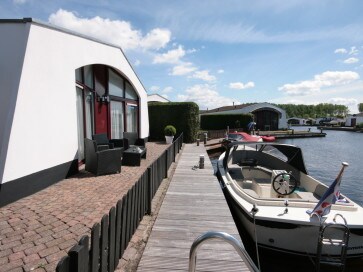 Holiday house Bungalow at the waterside Holiday house Bungalow at the waterside