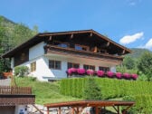 Landhaus Bergner Alm im Sommer