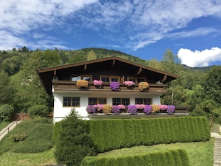 Chalet im Sommer