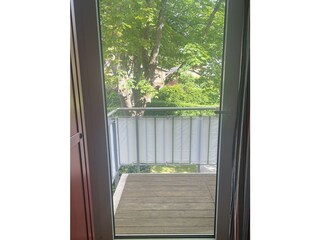 kleiner Balkon mit Sichtschutz