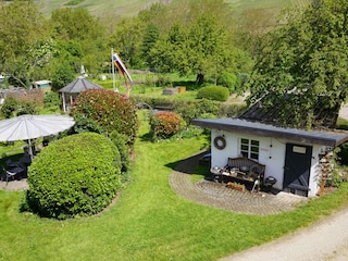Blick  in den Garten