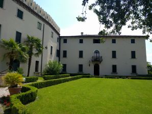 Ferienwohnung in het kasteel in Lazise