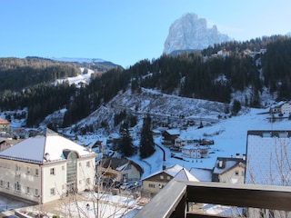 Ausblick vom Balkon auf den Langkofel