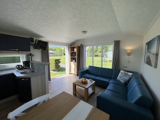 Livingroom Chalet type 3 - camping Coogherveld