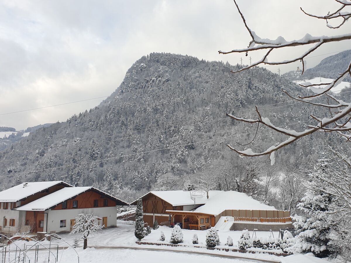 Verschneites Winterwunderland auf dem Koflerhof