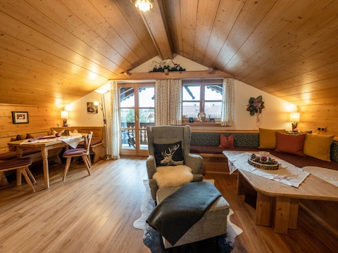 Ferienwohnung "Zugspitze" im Gästehaus Brigitta - Alpenwelt Karwendel