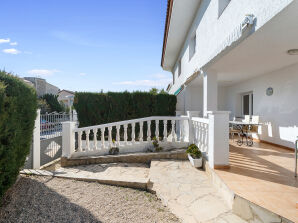 Villa in Pino Alto für 12-14 Personen, 400m zum Meer