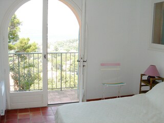 Bedroom with a wonderful view