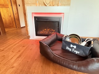 Hundeausstattung  Bettchen, Fressnäpfe, Handtücher