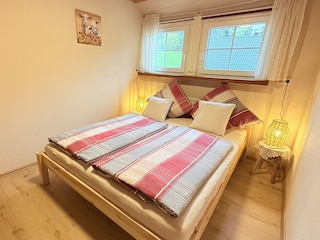 Doppelzimmer mit Kleiderschrank