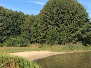 Schöner Sandstrand vor der Haustür