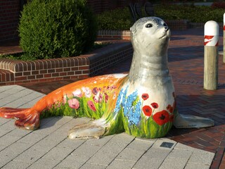 vor dem Tourismusbüro