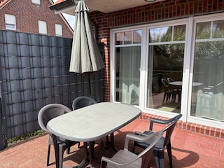 Sichtschutz an der Terrasse ab 2026 auch mit Strandkorb