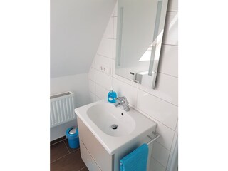 Modernes Badezimmer