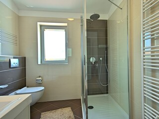 Badezimmer 1 - 1. Etage