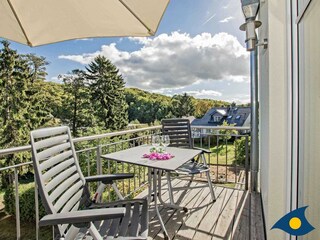 Balkon mit Sitzmöglichkeiten