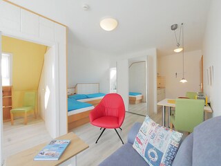 Wohnschlafraum mit Blick in das Schlafkabinett