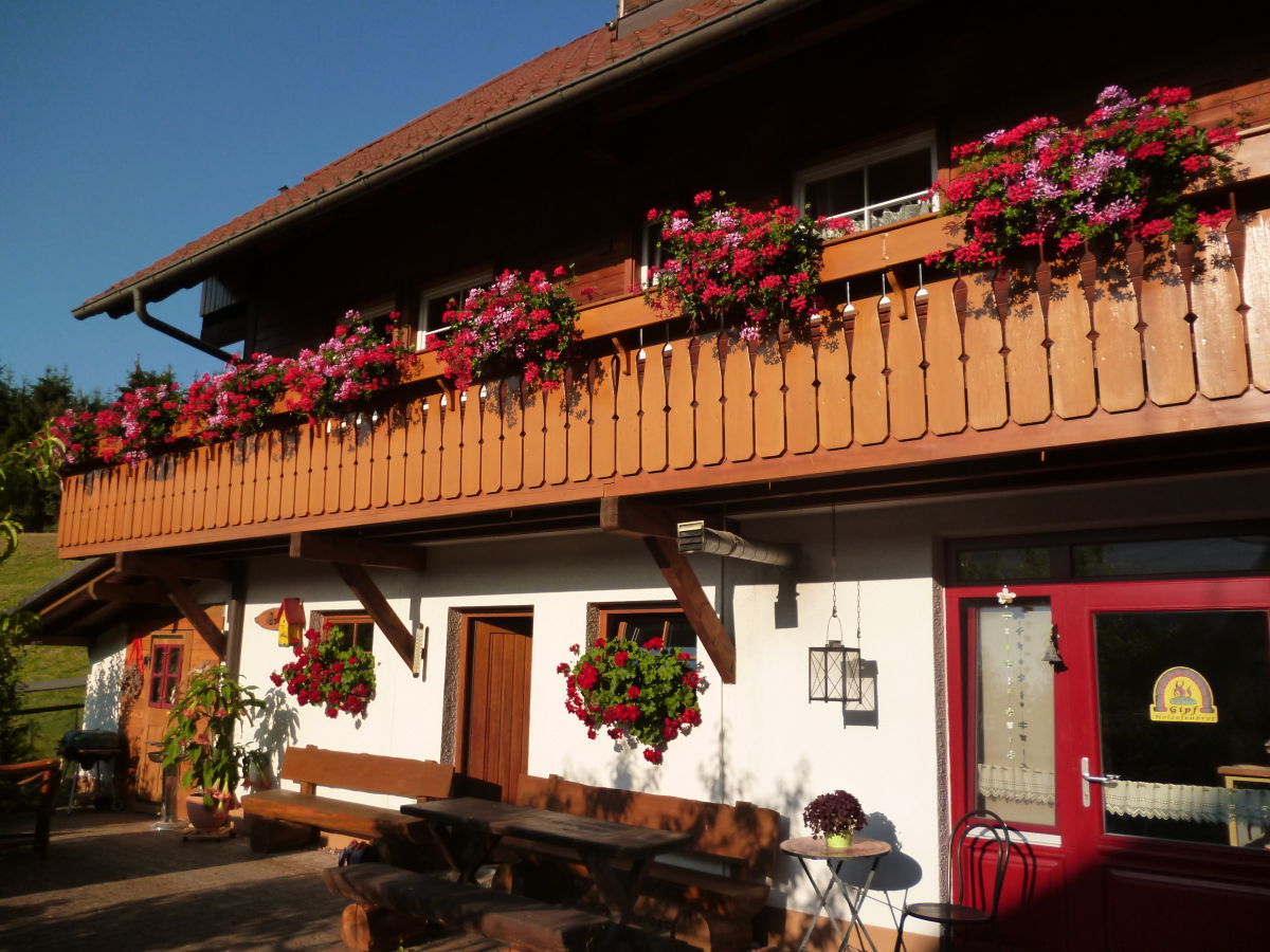 Vor der kleinen Bäckerei