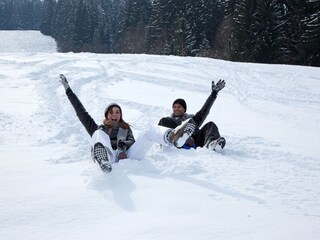 Spass im Neuschnee