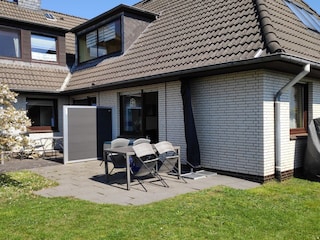 Unsere Ferienwohnung mit herrlichem Garten & Strandkorb