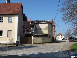 Mountain road leads through the Grund into the Nautschketal