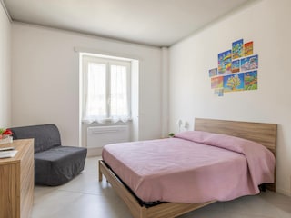 Schlafzimmer 2