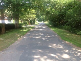 Ilenpool. Straße vor dem Ferienhaus