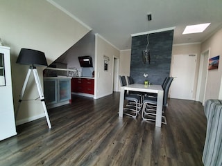 Der große Essbereich direkt an der Küche