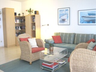 Kein Weitwinkel, normales Foto; das Wohnzimmer hat 29m²