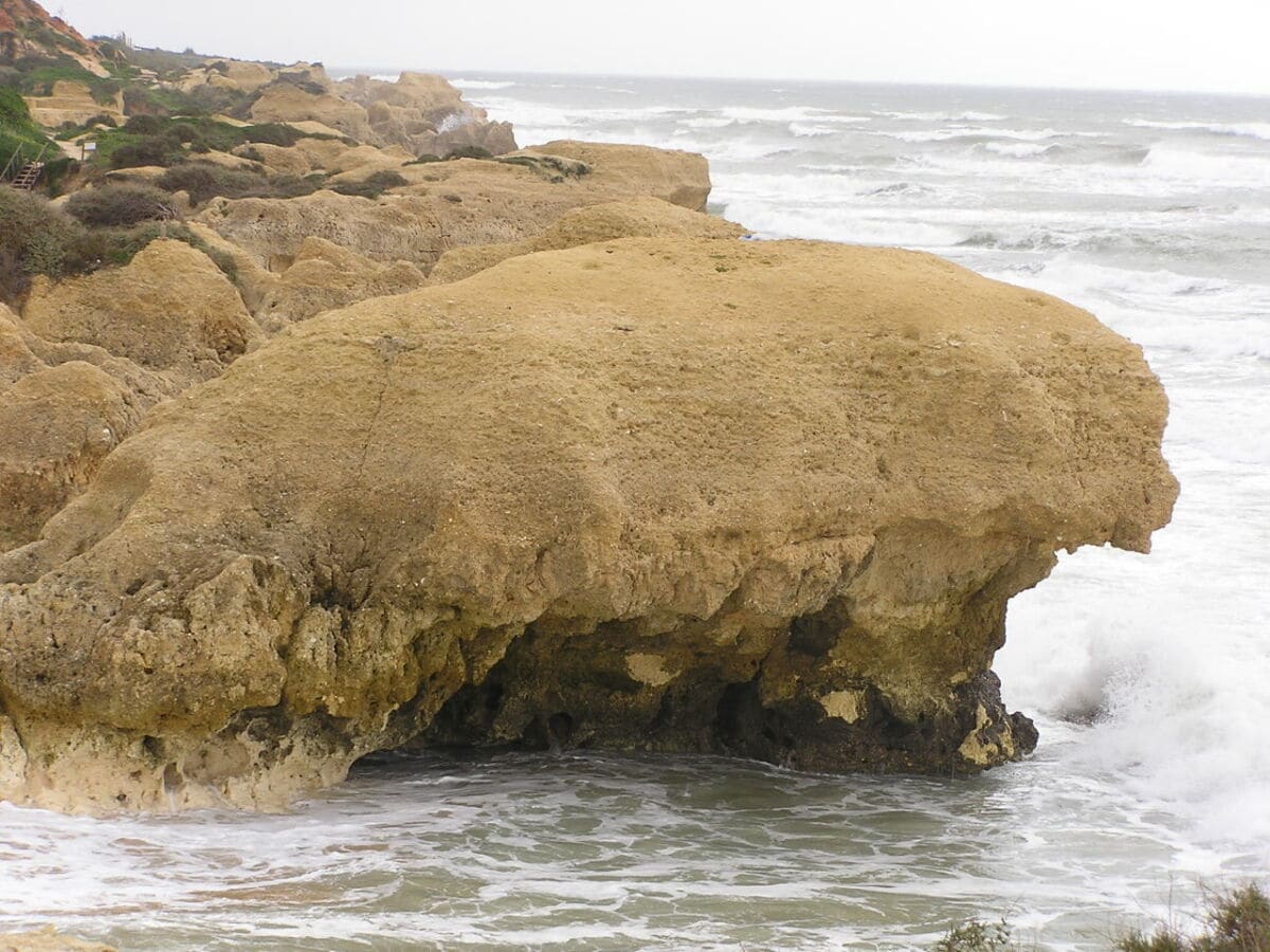 Praia da Galé