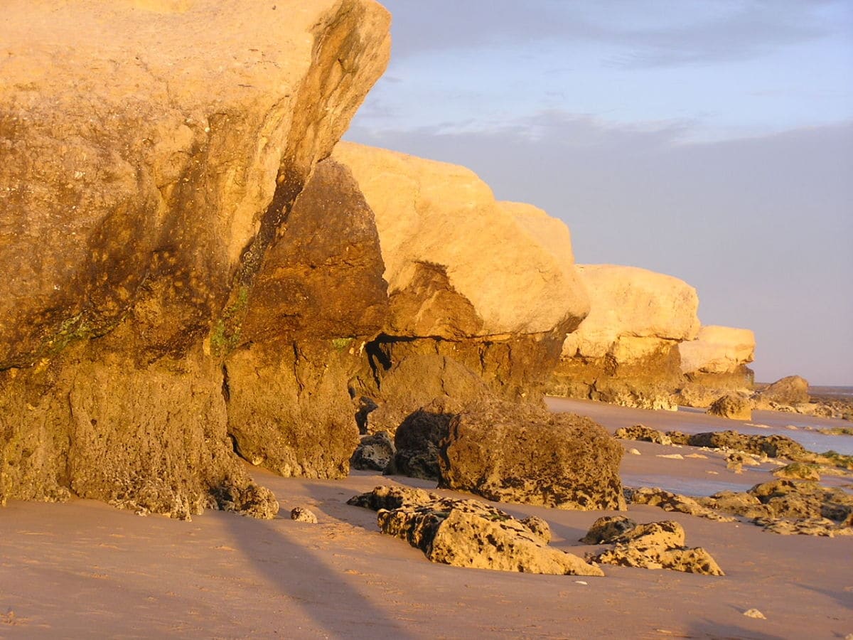 Praia da Galé- Pedras Amarelas