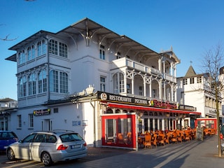 Villa Alba - links am Giebel im 2.OG Ihre Loggia.