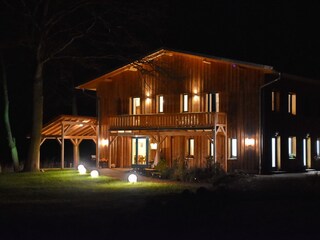 Giebel nachts