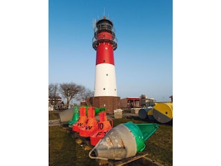 Büsums Leuchtturm am Museumshafen