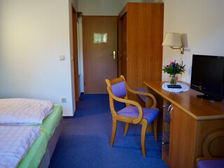 Doppelzimmer mit Gartenblick