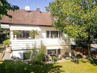 Die Ferienwohnung befindet sich im unteren Geschoss