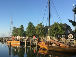 Hafen (Entfernung ca. 600 Meter)
