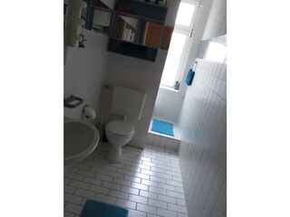 Badezimmer mit Dusche