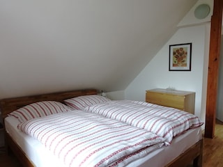 großes Schlafzimmer