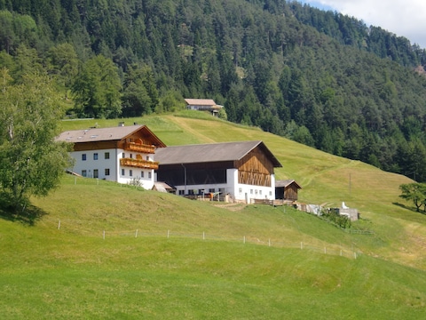 Vakantieappartement "Schlern" op de bergboerderij "Mongadui"