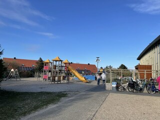 Großer Kinderspielplatz am Restaurant