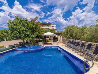 Appartamento per vacanze Linardići Registrazione all'aperto 6