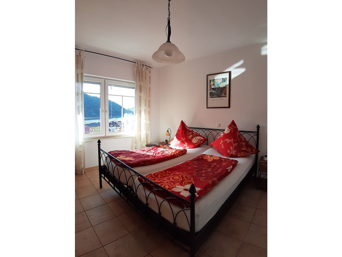 Schlafzimmer mit Rheinblick