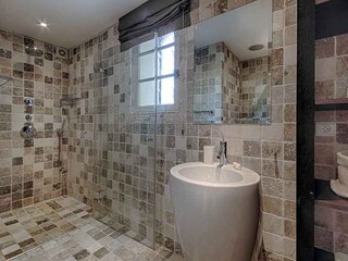 Villa Valbonne Caratteristiche 22