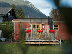 Wohnwagen 2. Heimat-Gartenheimat