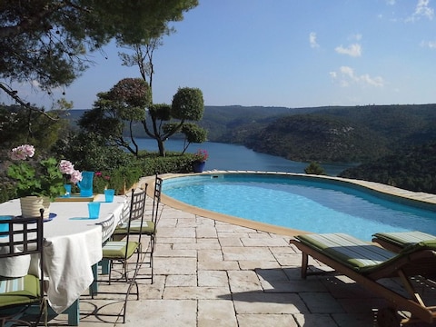 Casa per le vacanze con piscina e una splendida vista sul lago - 659 GRX